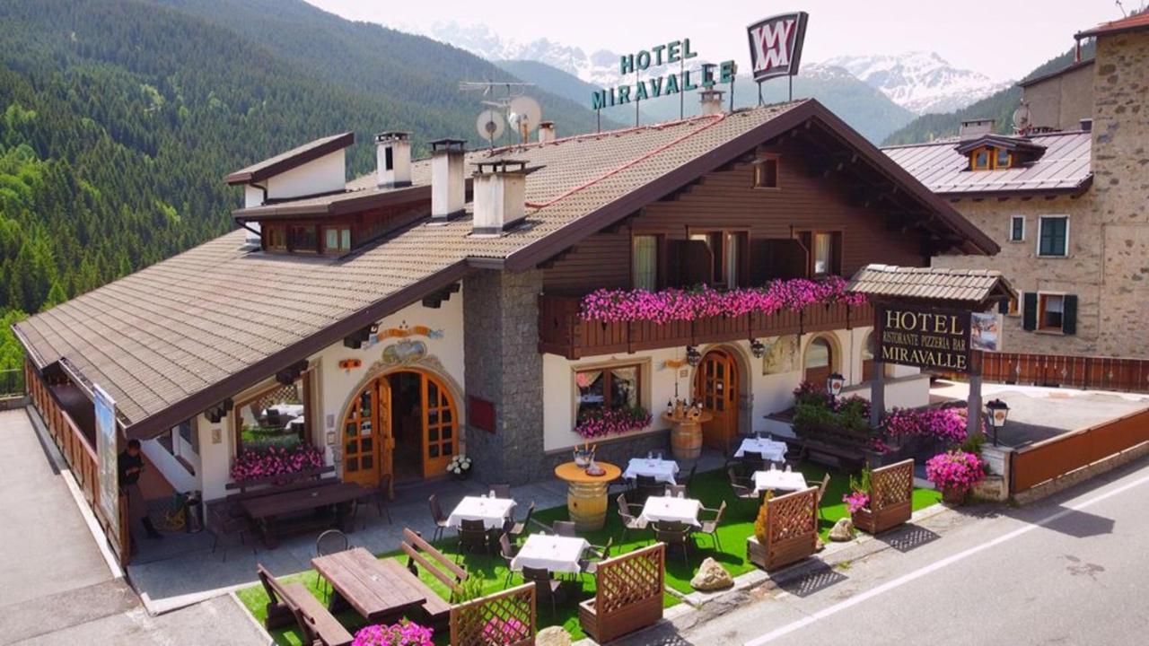 Hotel Miravalle Isolaccia Luaran gambar