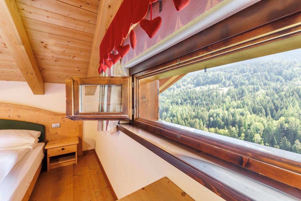 Hotel Miravalle Isolaccia Luaran gambar