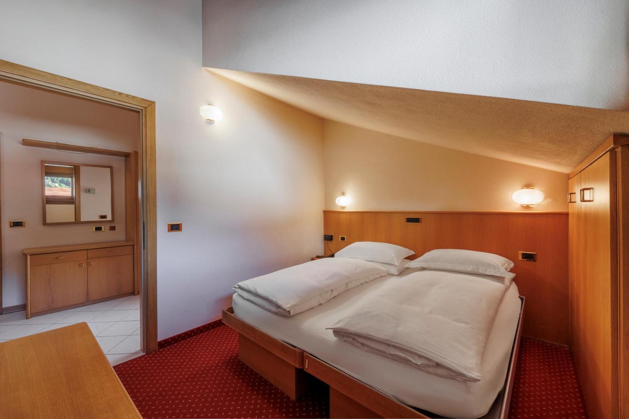 Hotel Miravalle Isolaccia Luaran gambar