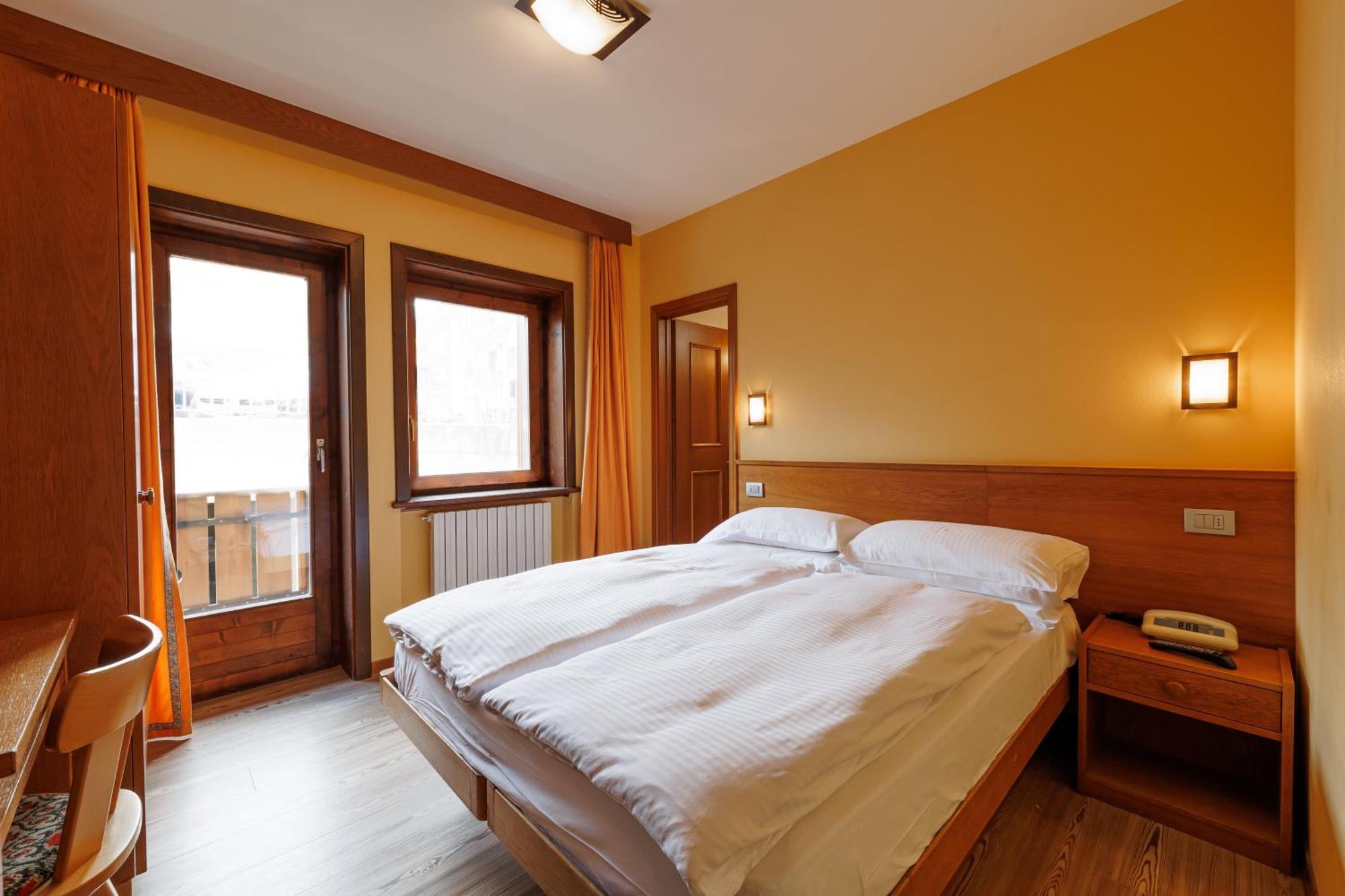 Hotel Miravalle Isolaccia Luaran gambar