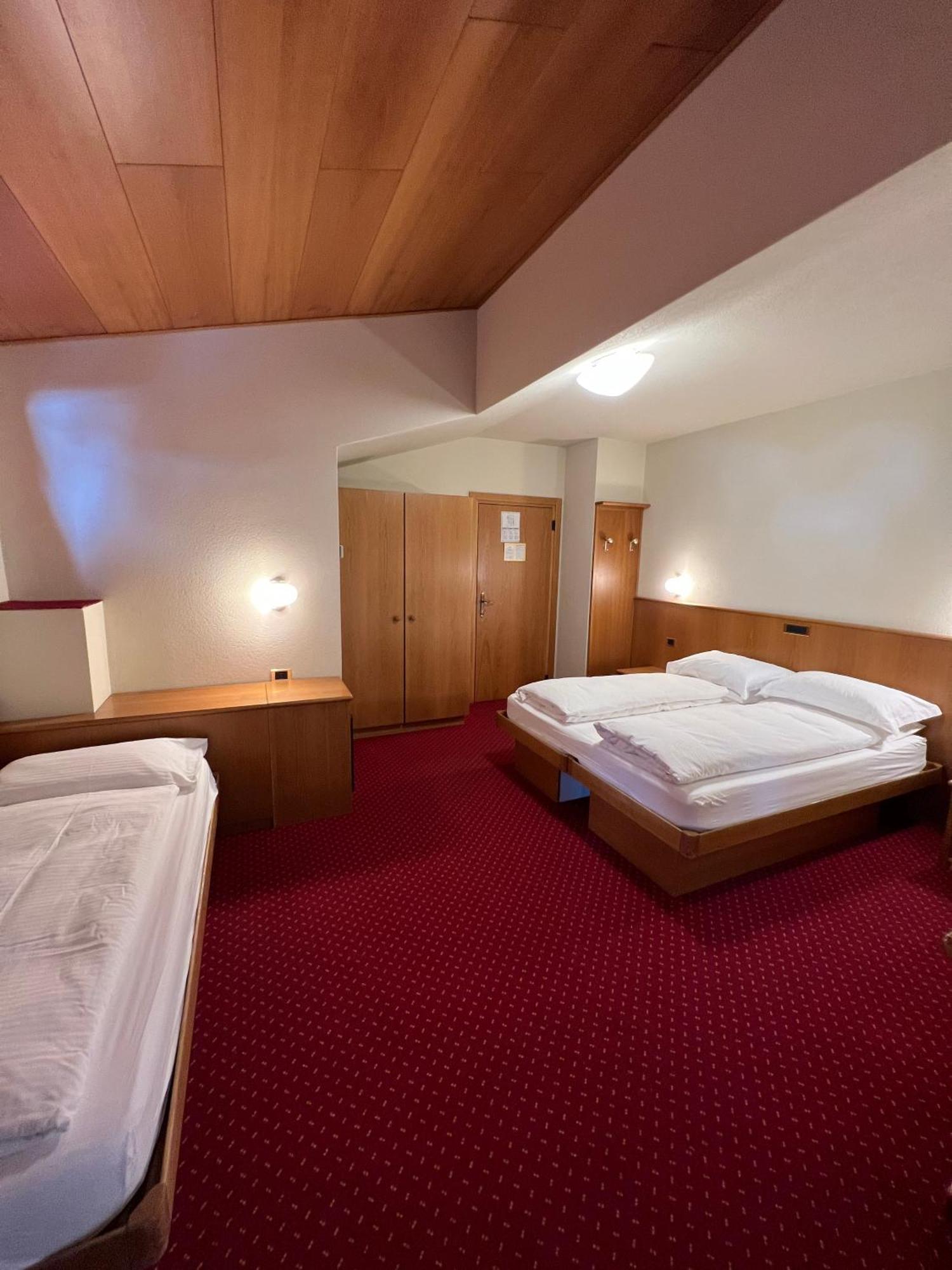 Hotel Miravalle Isolaccia Bilik gambar