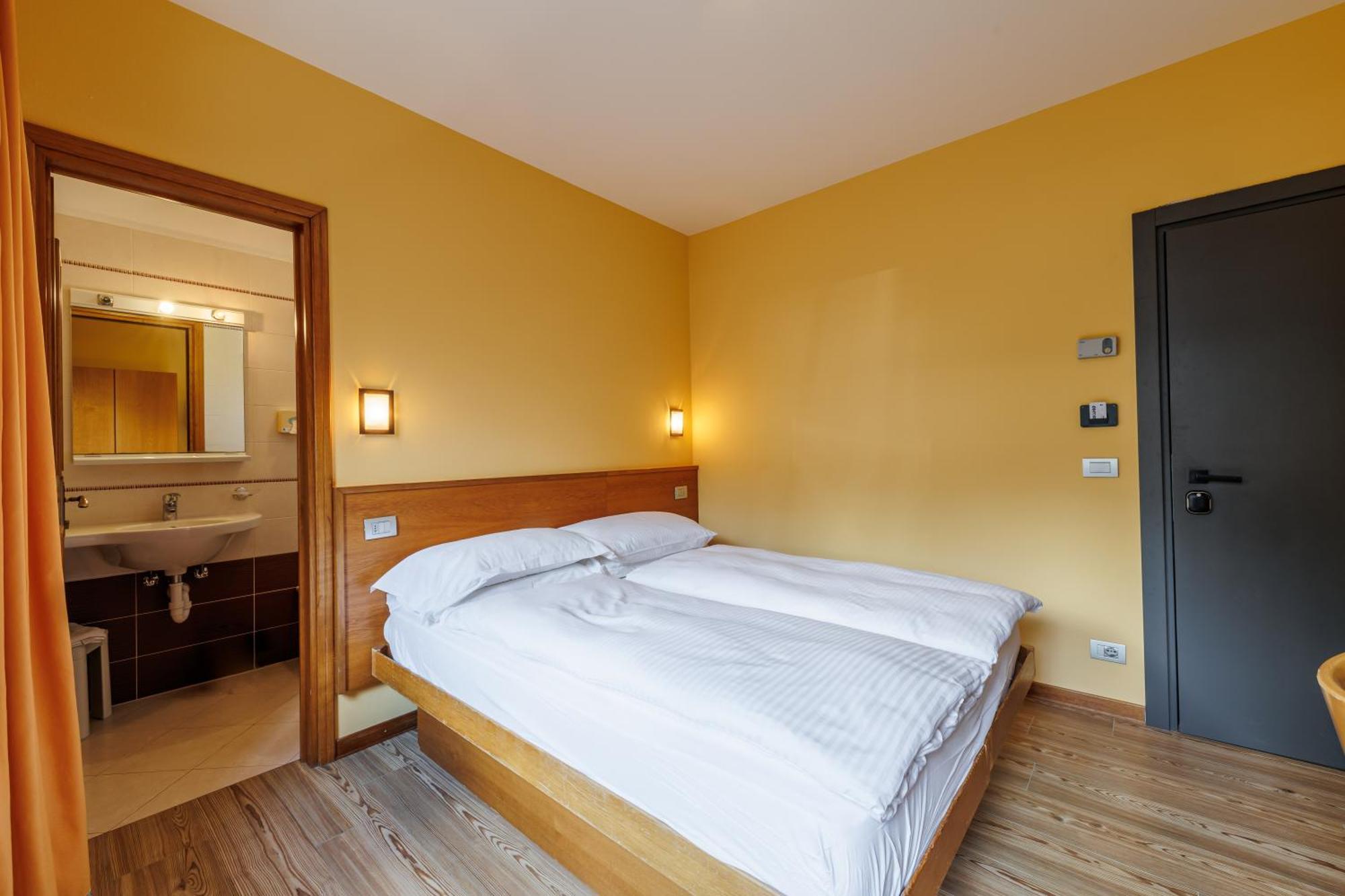 Hotel Miravalle Isolaccia Luaran gambar
