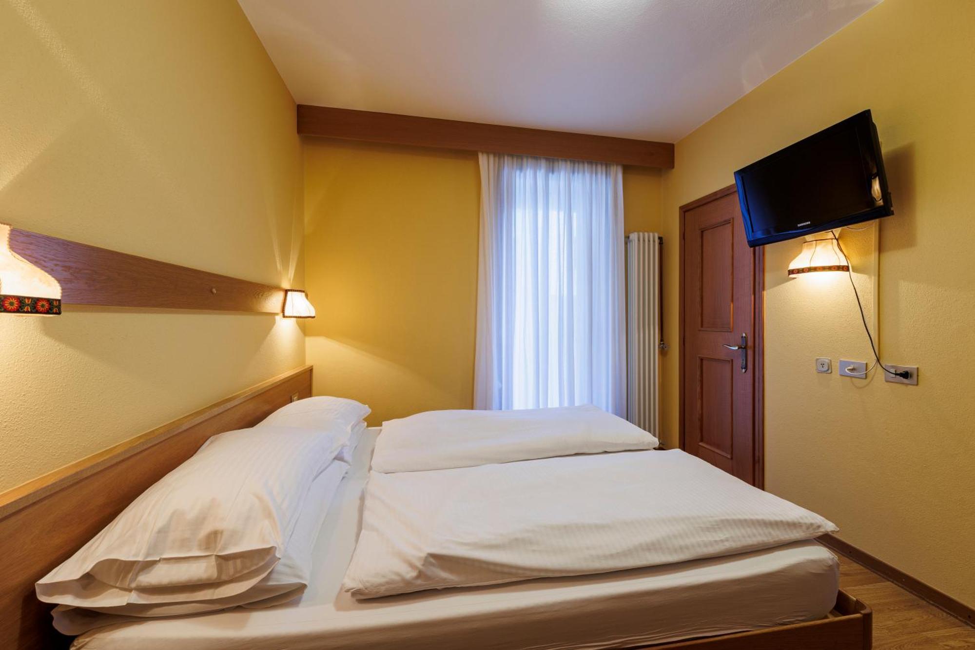 Hotel Miravalle Isolaccia Bilik gambar